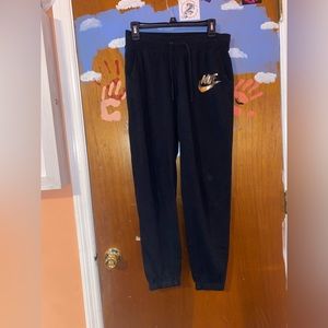 Nike Sweatpants
